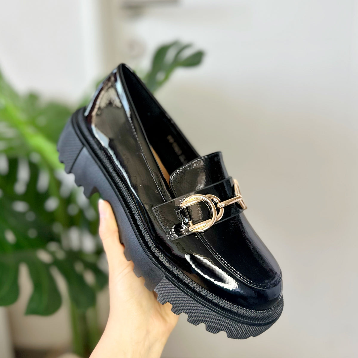 Mocasín Mujer Charol Negro